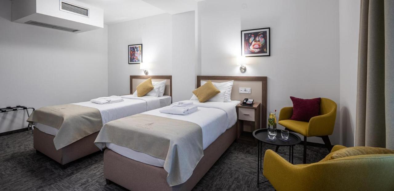 Hotel Fontana Vrnjačka Banja Exteriör bild