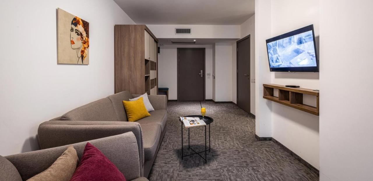 Hotel Fontana Vrnjačka Banja Exteriör bild
