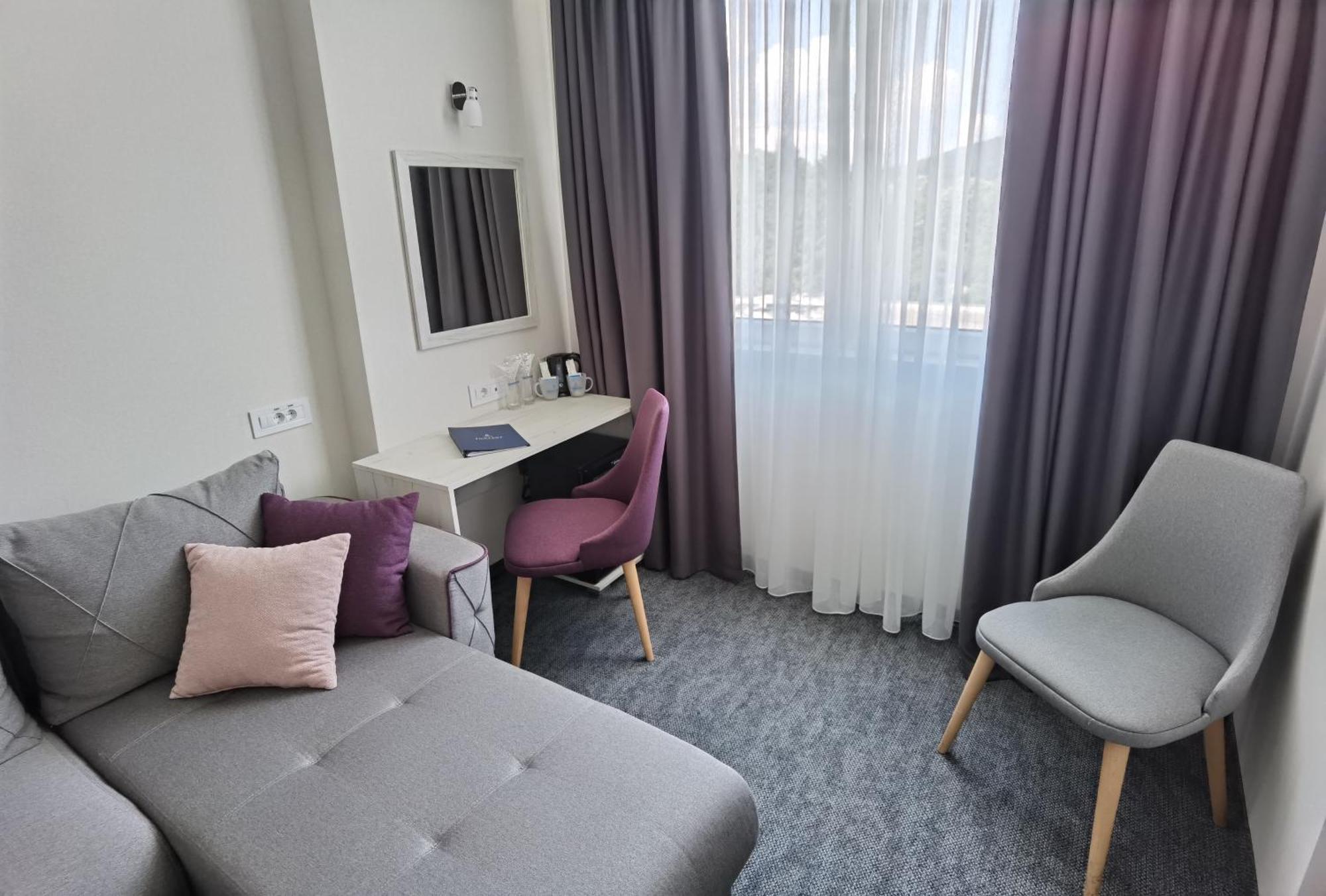 Hotel Fontana Vrnjačka Banja Rum bild
