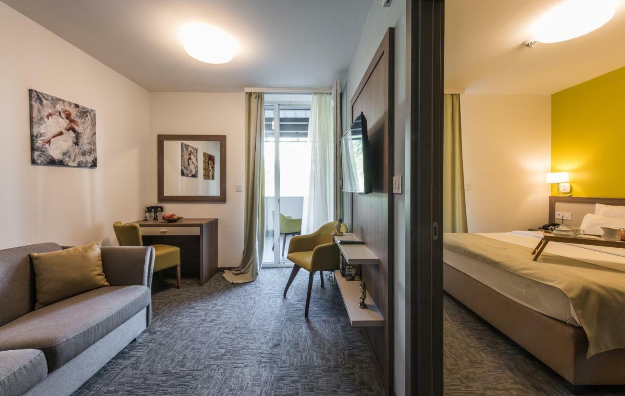 Hotel Fontana Vrnjačka Banja Exteriör bild
